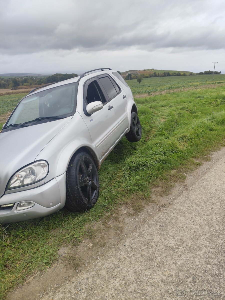 Predám Mercedes ml w163 270cdi automat - 5