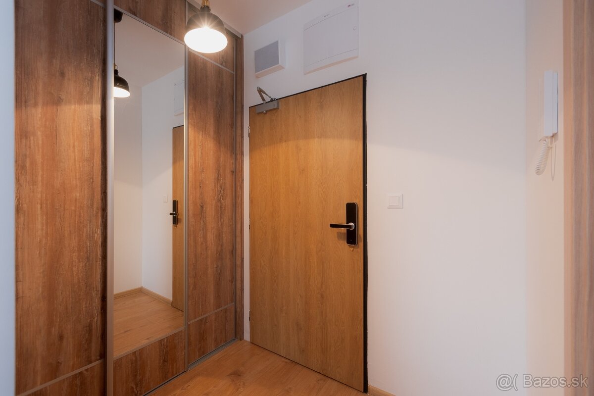 Kompletne zariadený apartmán s výhľadom a parkovaním v proje - 5