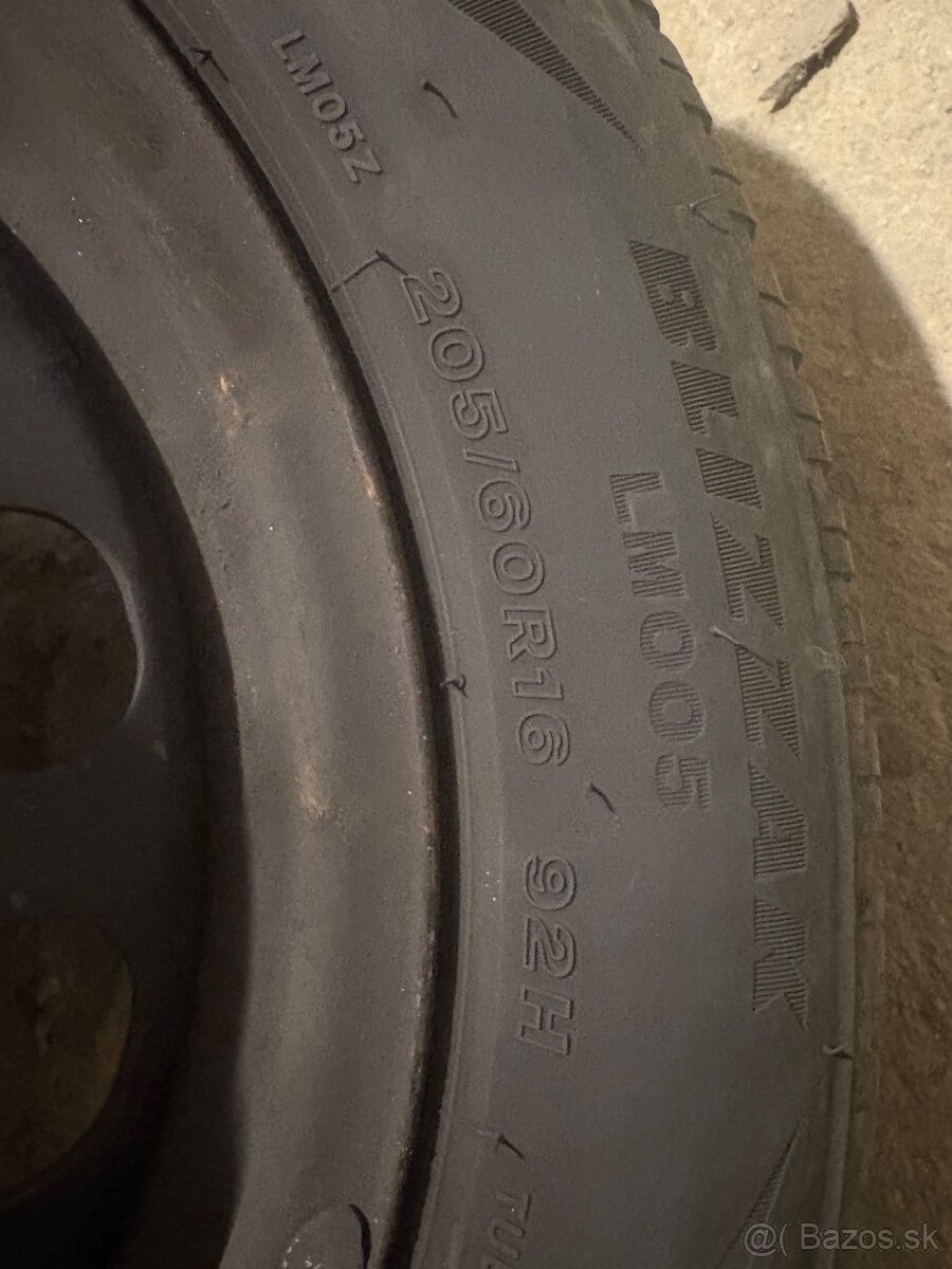 Bridgestone Blizzak LM005 205/60 R16, Zimne pneu - 5