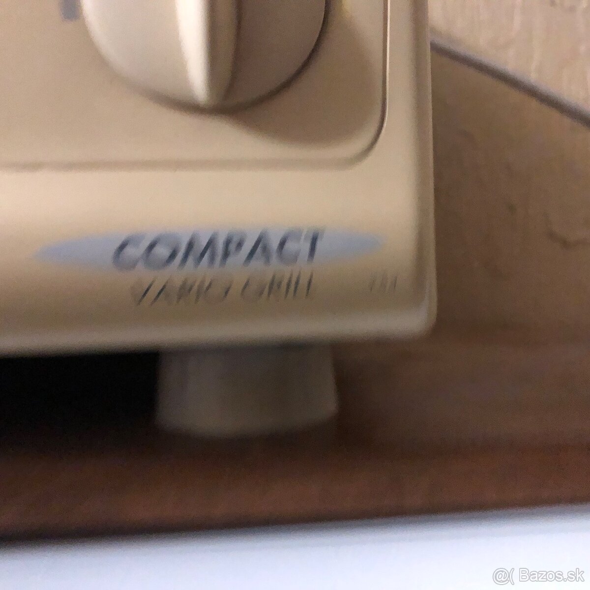 Funkčnú mikrovlnku Moulinex s grillom za 30 eur predám v BA - 5