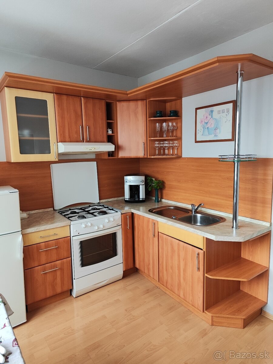 Kuchynská linka - 5