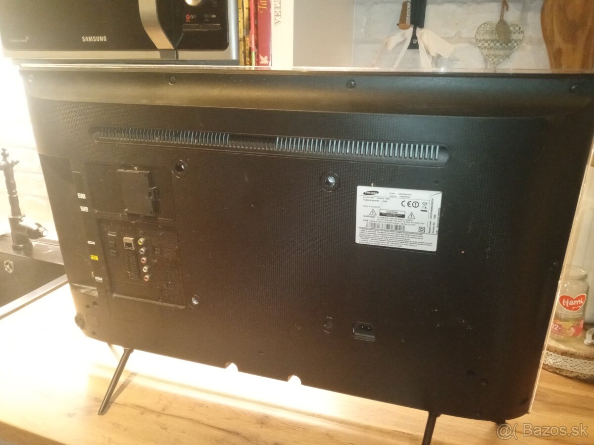 Predám Smart tv Samsung UE32F4500AW - 5