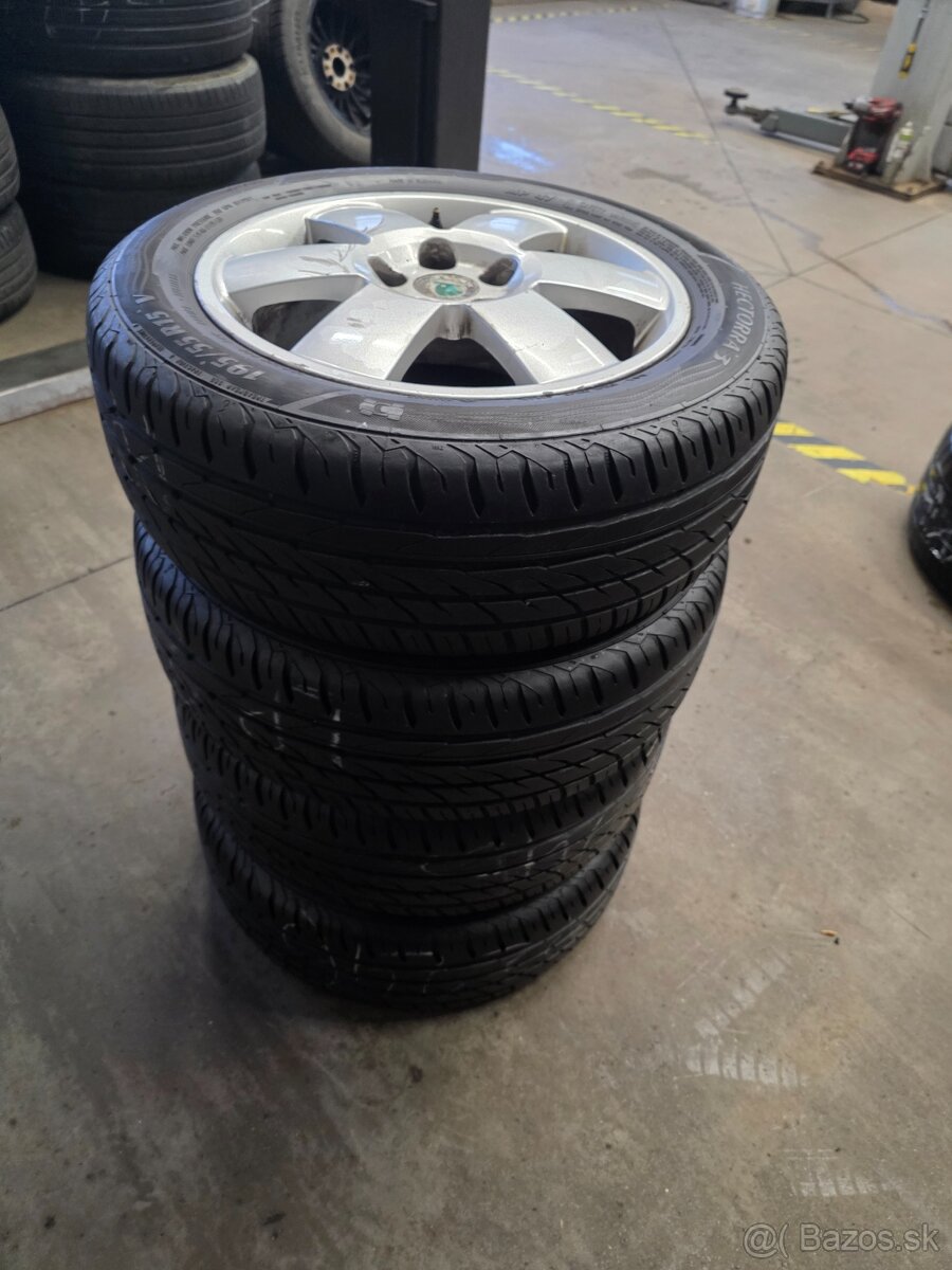 Fabia kompletne letne a alu disky - 5