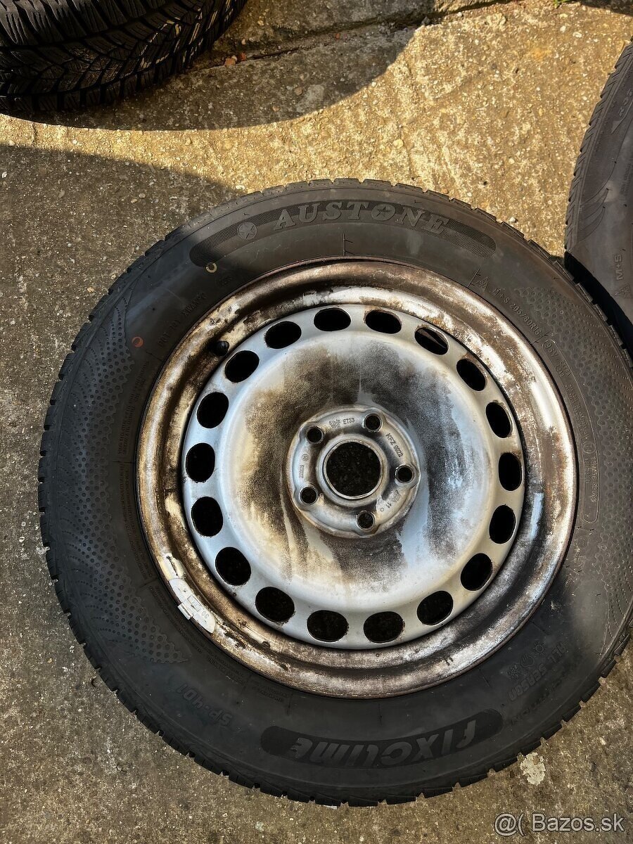 205/60 R16 VW Sharan Celoročné gumy - 5