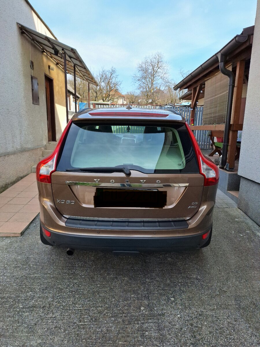 Volvo XC60 2.4 D5 136kw MANUÁL - 5