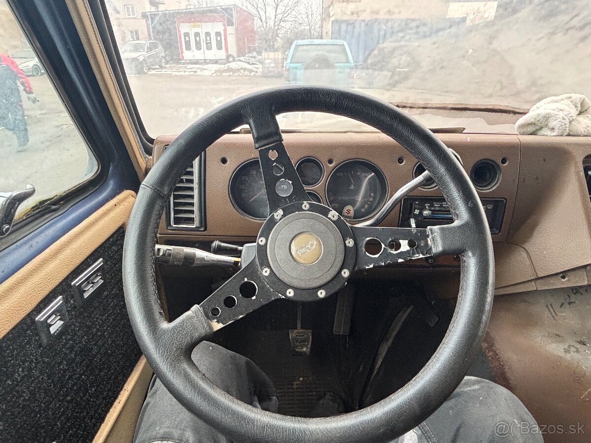Chevy Van G20 - 5