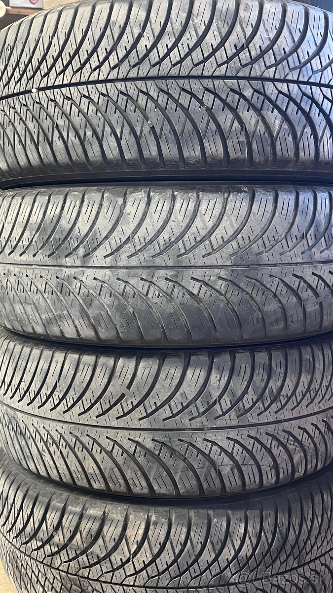 Yokohama bluearth 4s 215/60r16 - 5