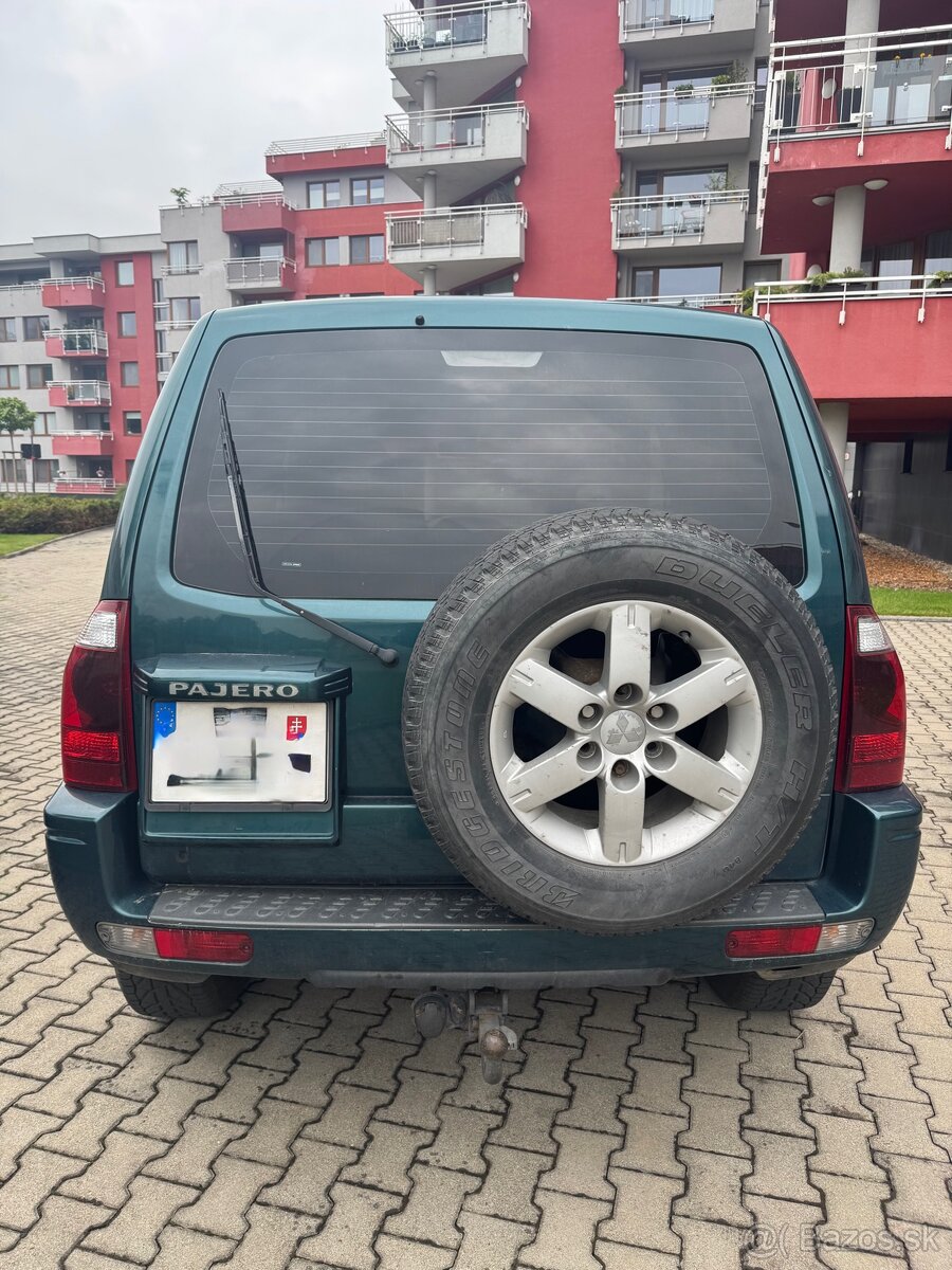 Mitsubishi Pajero Montero 3.2D - 5