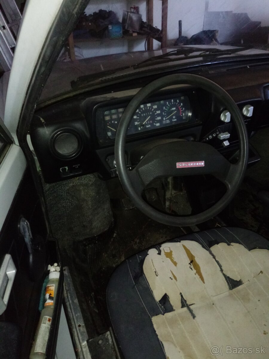 Predám Škoda 105L - 5