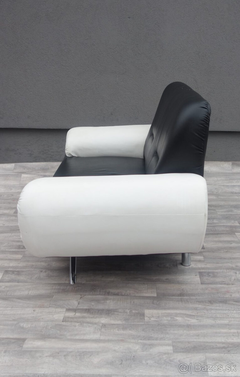 Pohovka dizajnová. - 5