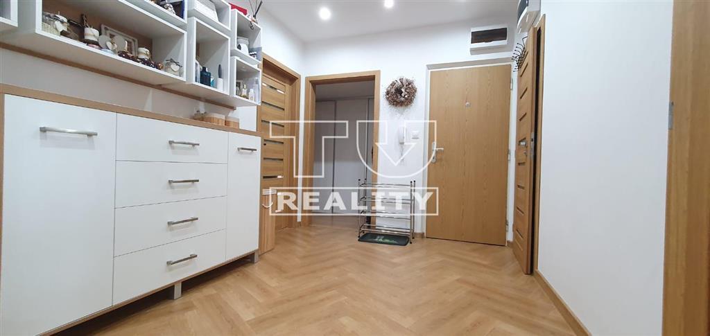 Predaj priestranného zrekonštruovaného 2-izbového bytu v... - 5