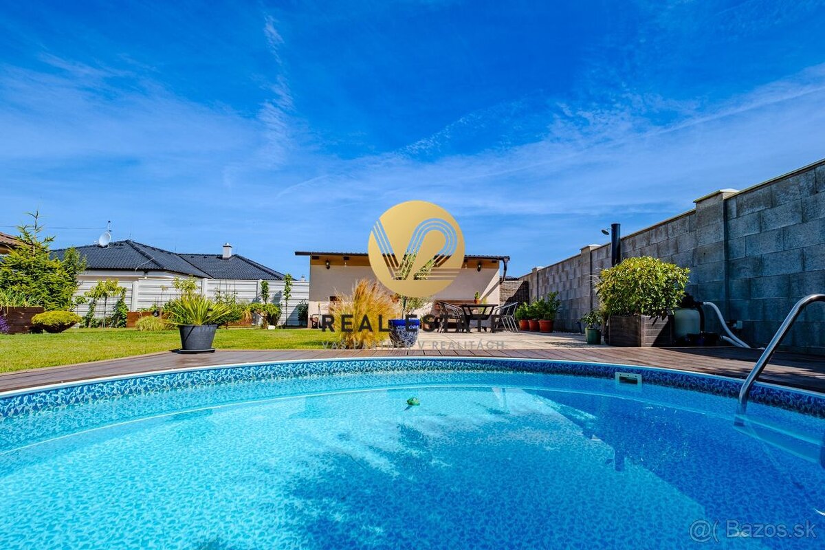 REZERVOVANÉ NA PREDAJ – Rodinný dom s krásnym pozemkom, bazé - 5