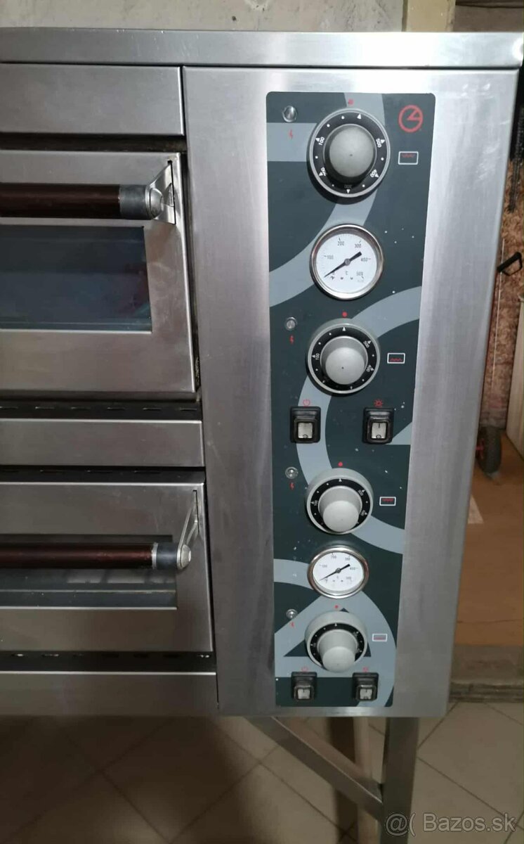 PREDAM VEĽKÚ PIZZA PEC ZNAČKY PIZZAGROUP 2020 S PODSTAVCOM - 5