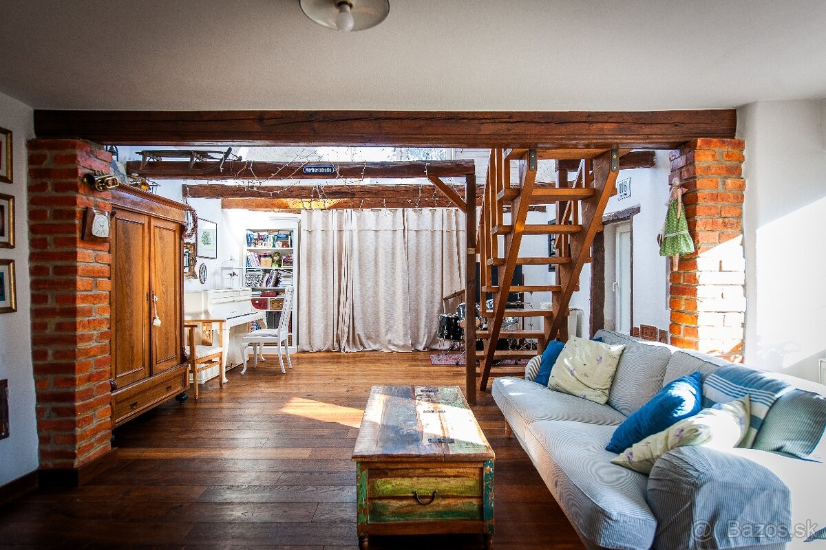 Dom pod storočnou hruškou - 5