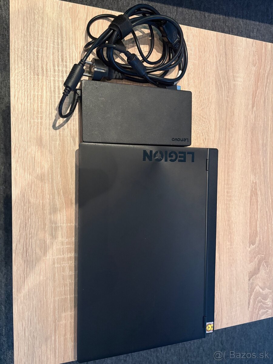 Lenovo Legion Y540 i5-9300H / herný notebook - 5