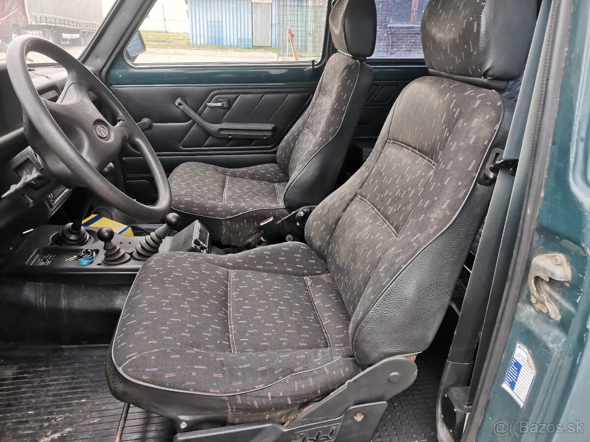 Lada Niva 1,7i