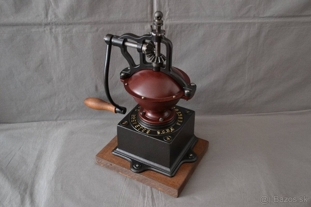 Mlynček na kávu Peugeot A 1 - 5