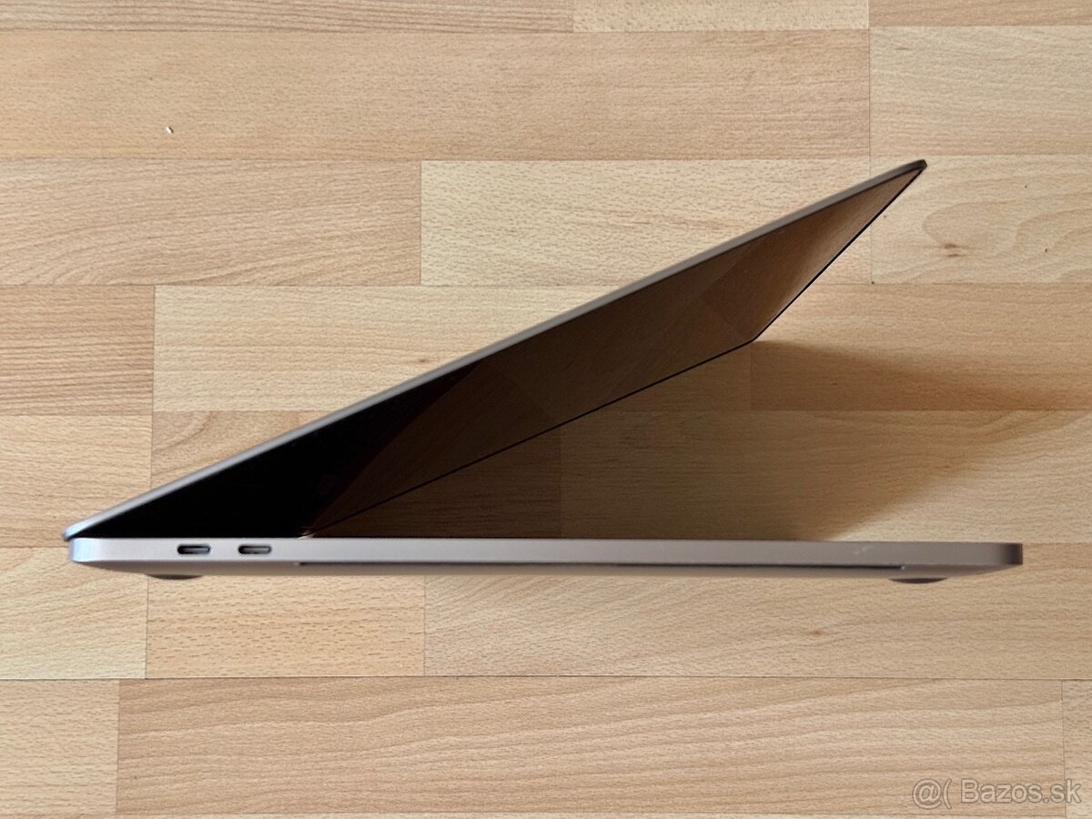 MacBook Pro 15” - 5