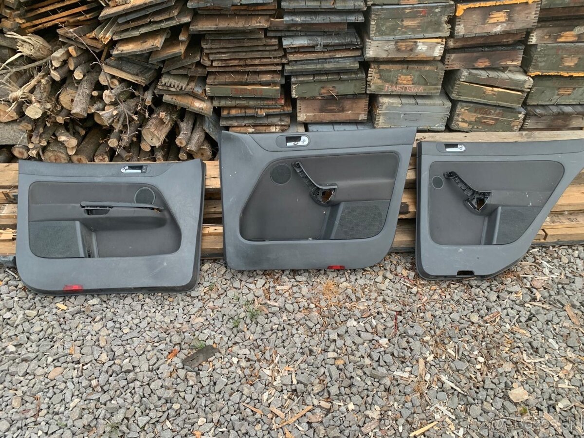 Predám náhradné diely do Volkswagen golf 5 combi - 5