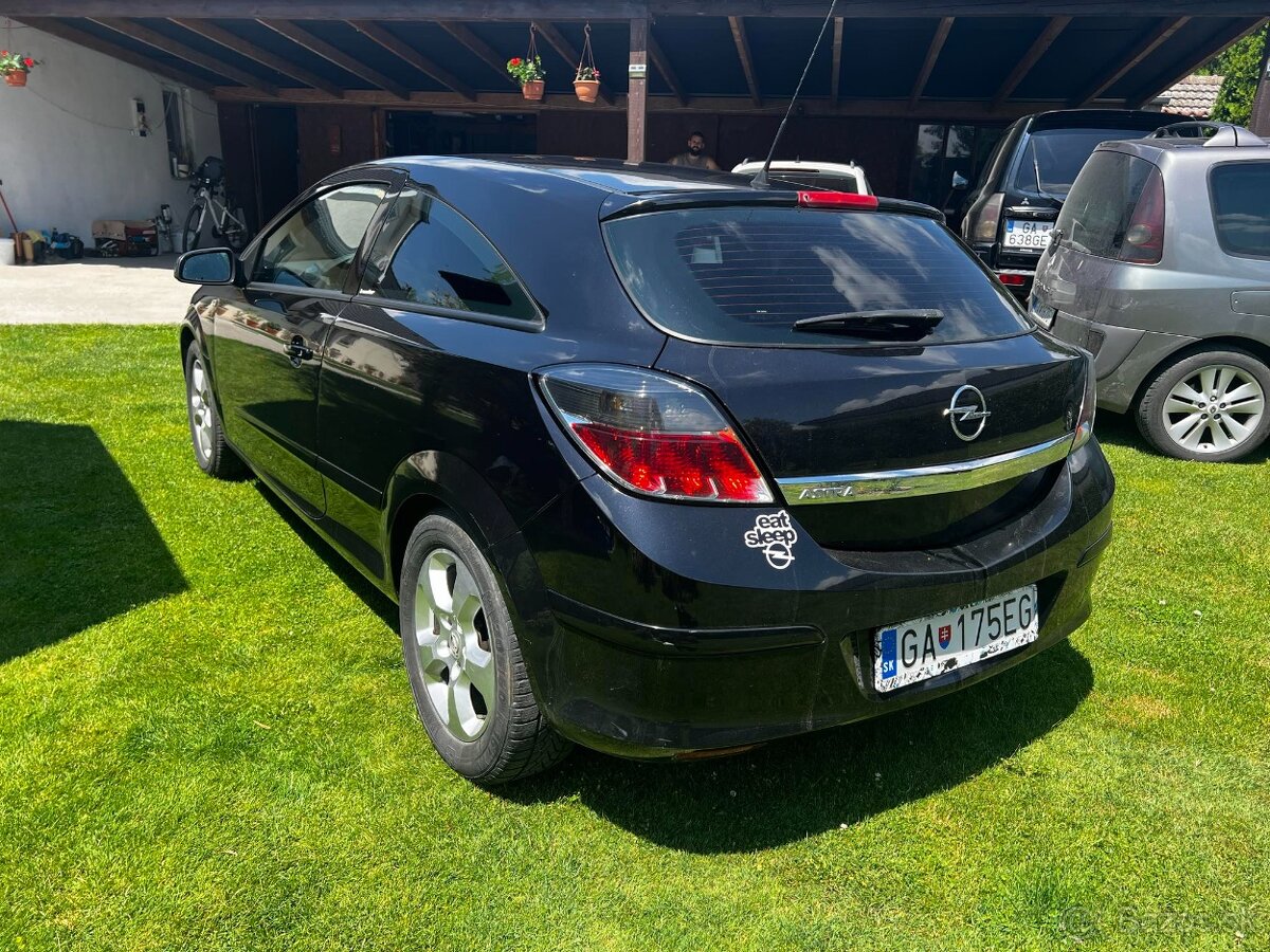 Opel Astra H gtc - 5