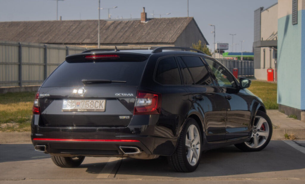 Škoda Octavia Combi 2.0 TSI RS DSG - 5