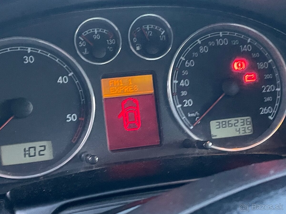 Volkswagen Passat 1,9 tdi 2005 - 5