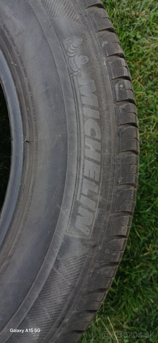 Pneumatiki michelin R17