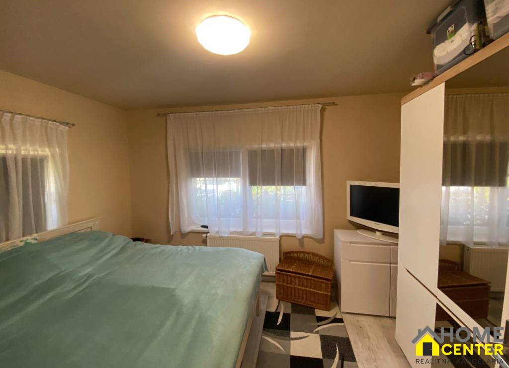 PREDAJ : rodinný dom na bývanie a aj podnikanie, Komárno - 5