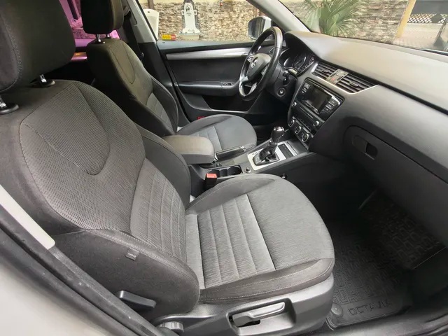 Škoda Octávia kombi III 2,0 Tdi 110kw, Automat. - 5