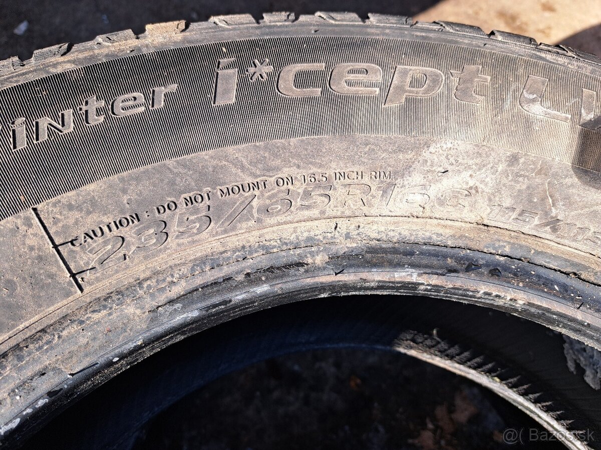 235/65 r16c hankook - 5