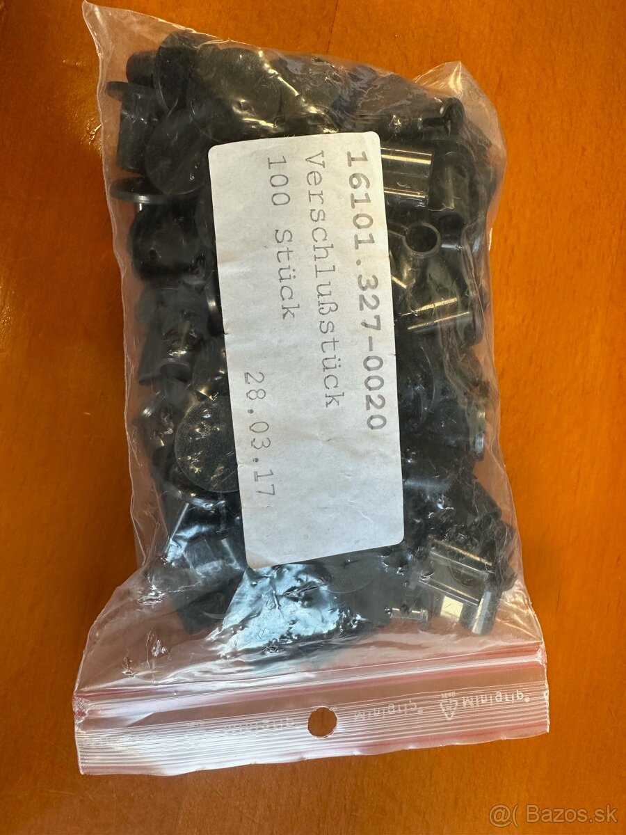 Predám záslepky PVC 100 ks čierne - 5
