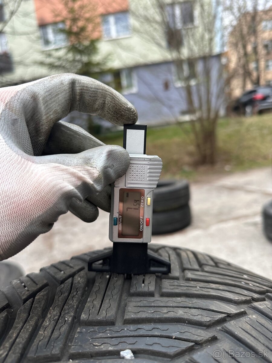 MICHELIN 215/55/R16 CELOROČNE - 5