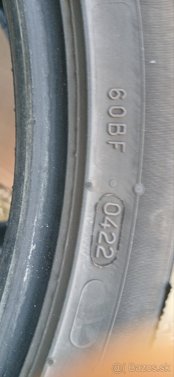 225 40 18 letné - 5