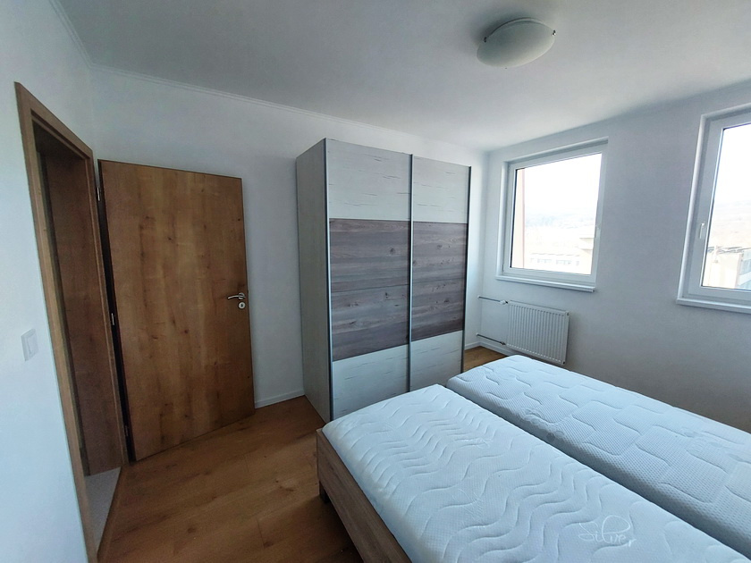 Prenajmeme 2 - izbový byt v Bratislave Rači. na Hagarovej ul - 5