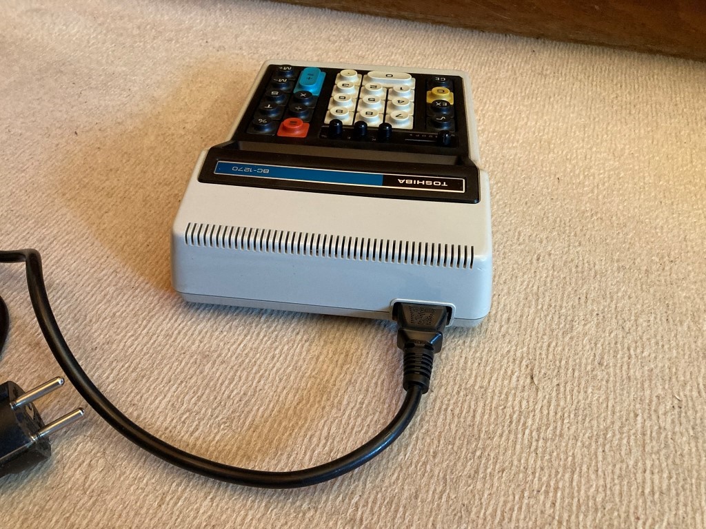 Stolná kalkulačka Toshiba BC-1270 retro 70. roky - 5