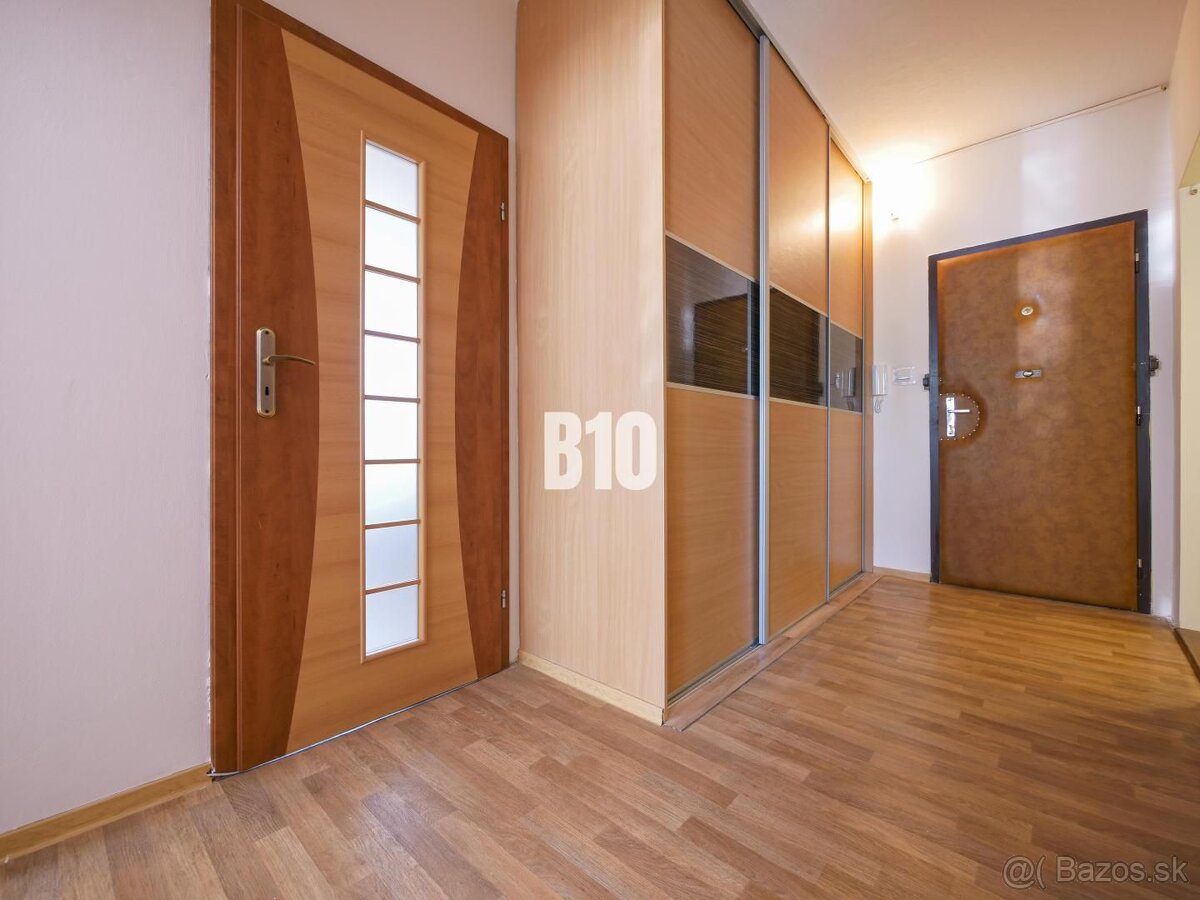 Príjemný 3i byt s loggiou v tichej lokalite Dubnice nad Váho - 5