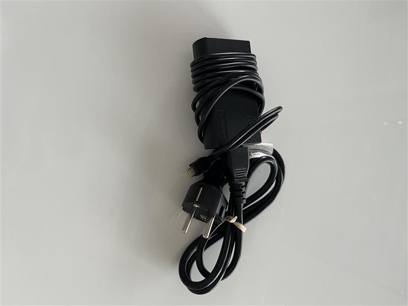 TOP - Predam Lenovo T14s Gen4 + dock station - 40AY - 5