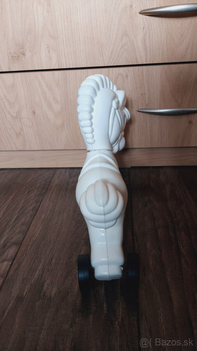 RETRO hračka - kôň na kolieskach - 5