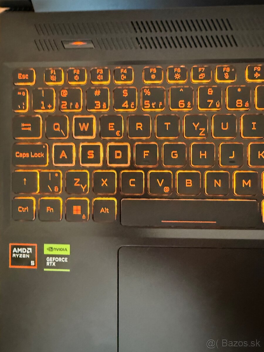 Herný notebook Acer Nitro V16 AI – ako nový - 5
