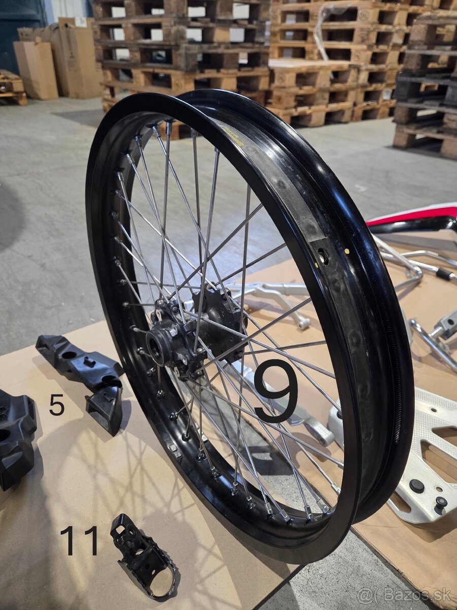 Predam diely na AFRICA TWIN 1100 - 5