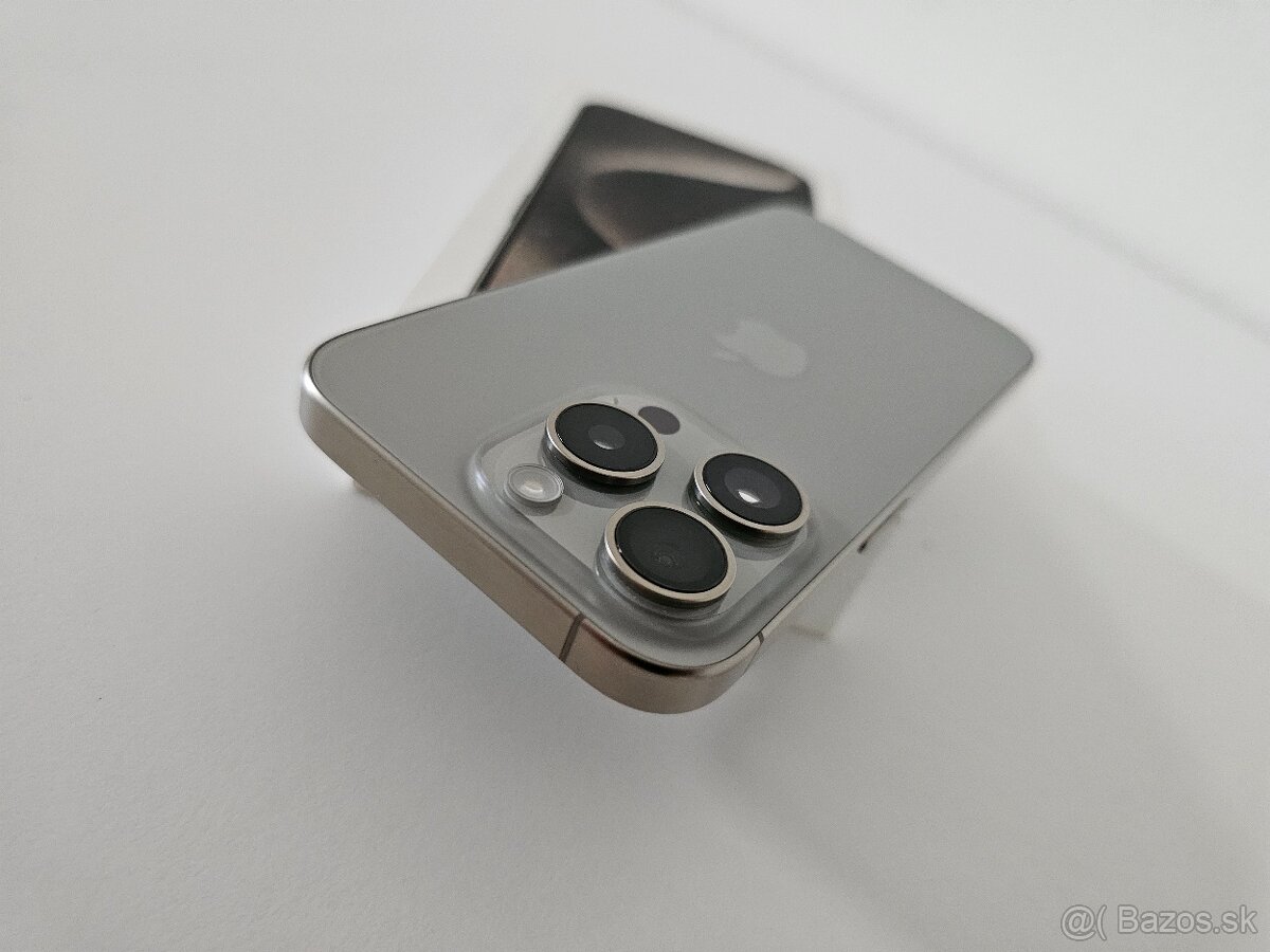 Apple iPhone 15 Pro - 5