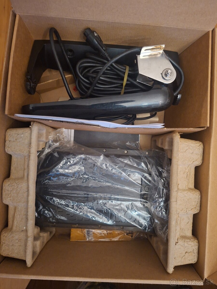 Lowrance Echolot Eagle 9 zo sondou - 5