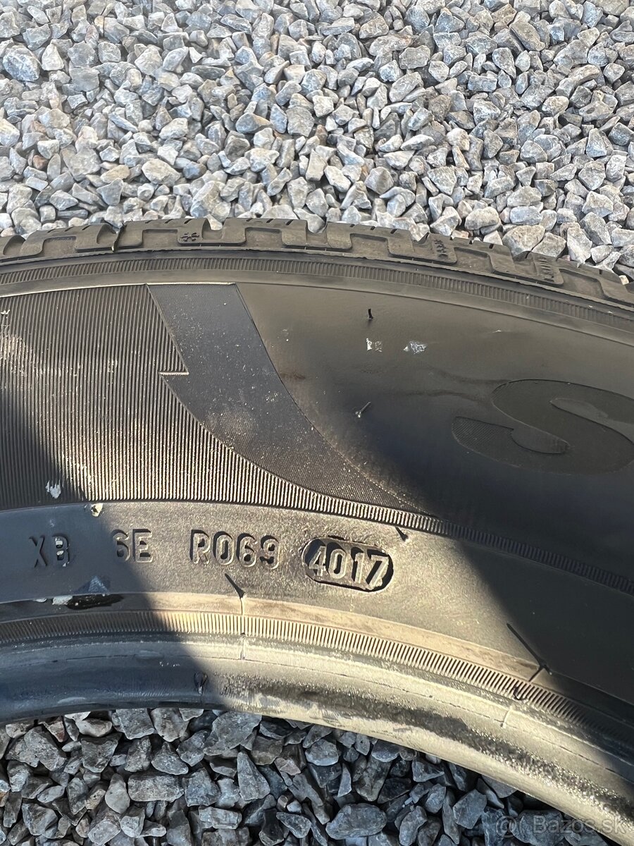 Pirelli Scorpion Winter 225/65R17 106H - 5