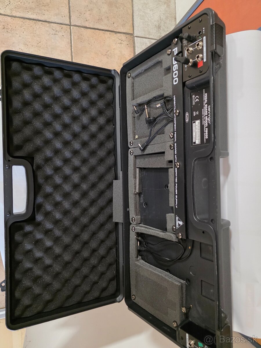 Pedalboard Behringer PB600 - 5