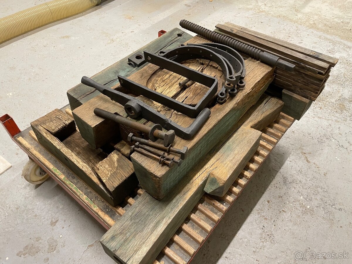 Starožitný zrepasovaný lis na hrozno - 5