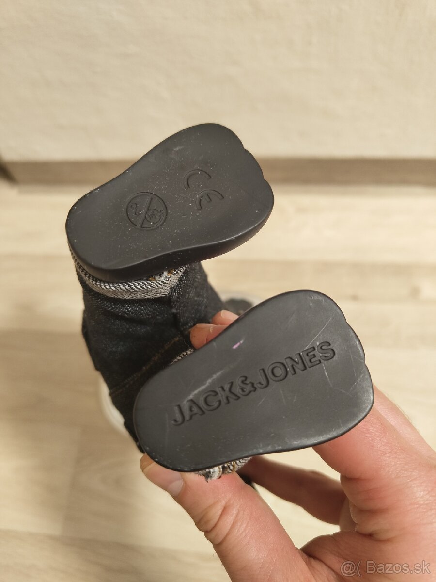 Jack & Jones The Race Bulldog figúrka - 5