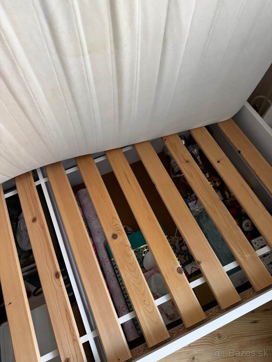 Posteľ s matracom - 5