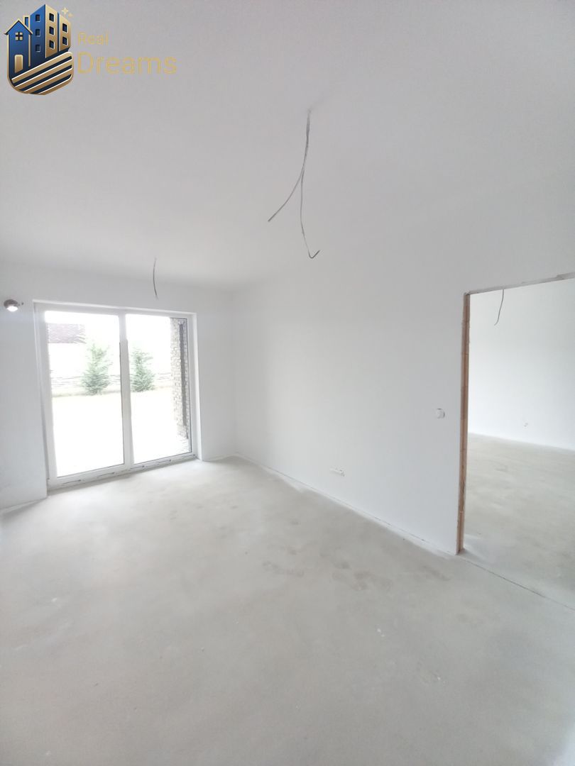 SKOLAUDOVANÉ Novostavba 2-3 izbových bytov s pozemkom v pol - 5