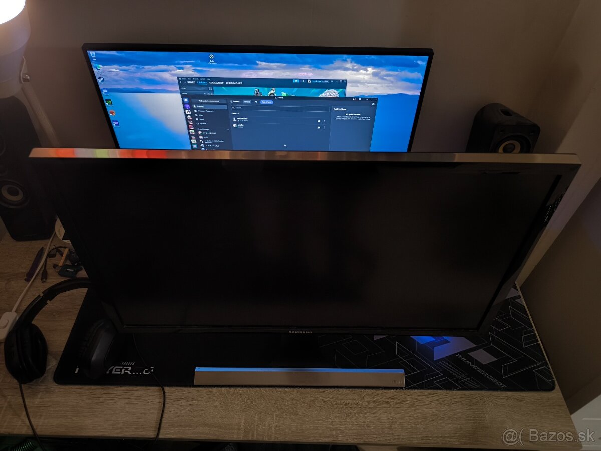 27" Samsung 4K monitor - 5
