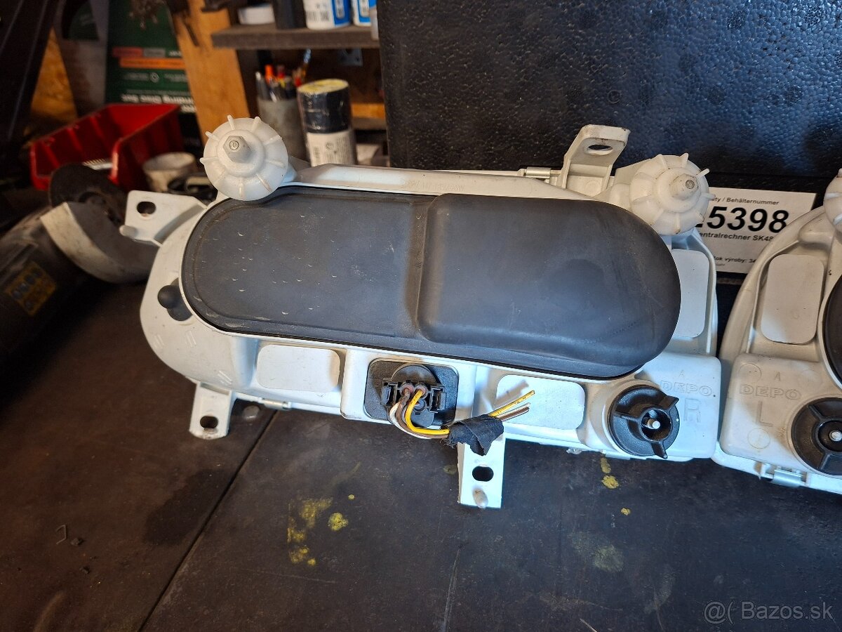 Predám svetlá na VW Golf III 3 pekný stav - 5